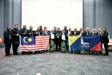 2 KUMPULAN INOVASI MPKS RAIH ANUGERAH EMAS DI ICQCC 2025 TAIPEI